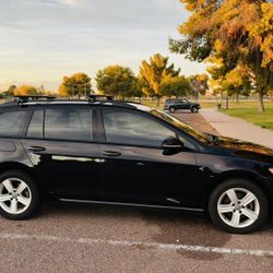 2018 Volkswagen Golf-SportWagen