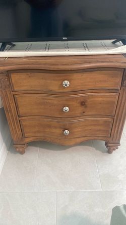 Wood 3-Drawer Dresser with Carved Details