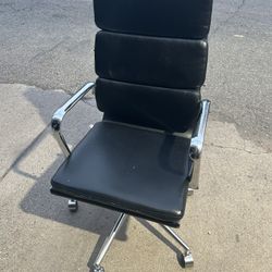 Black Office Chair
