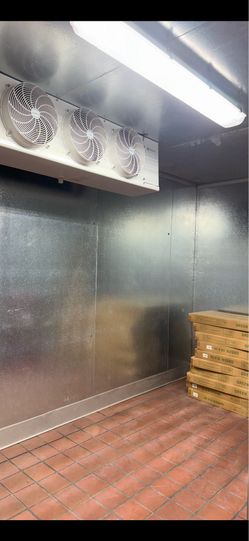 Walk-in freezer