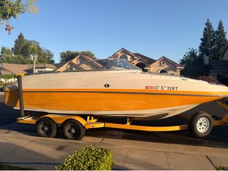 2009 yellow deck boat