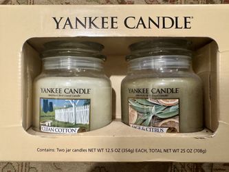New In Box 2 12.5 Oz Yankee Candles