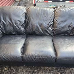 EXTREMELY COMFORTABLE BLACK LEATHER COUCH ***MUST GO**