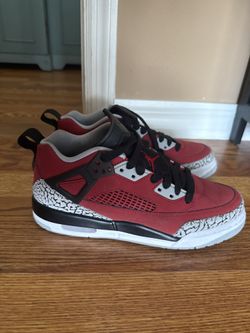 🔥 Air Jordan 4 RM – Black/Red Cement | Clean Condition