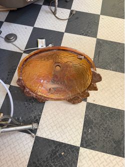 Amber sink