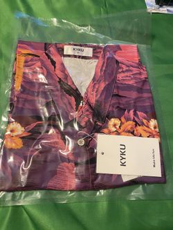 Hawaiian Men’s Short Sleeve Collared Shirt Brand New Button Down Purple Palm