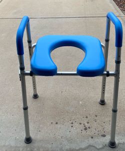 Toilet chair