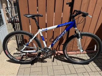Specialized stump jumper comp m4 mountain bike