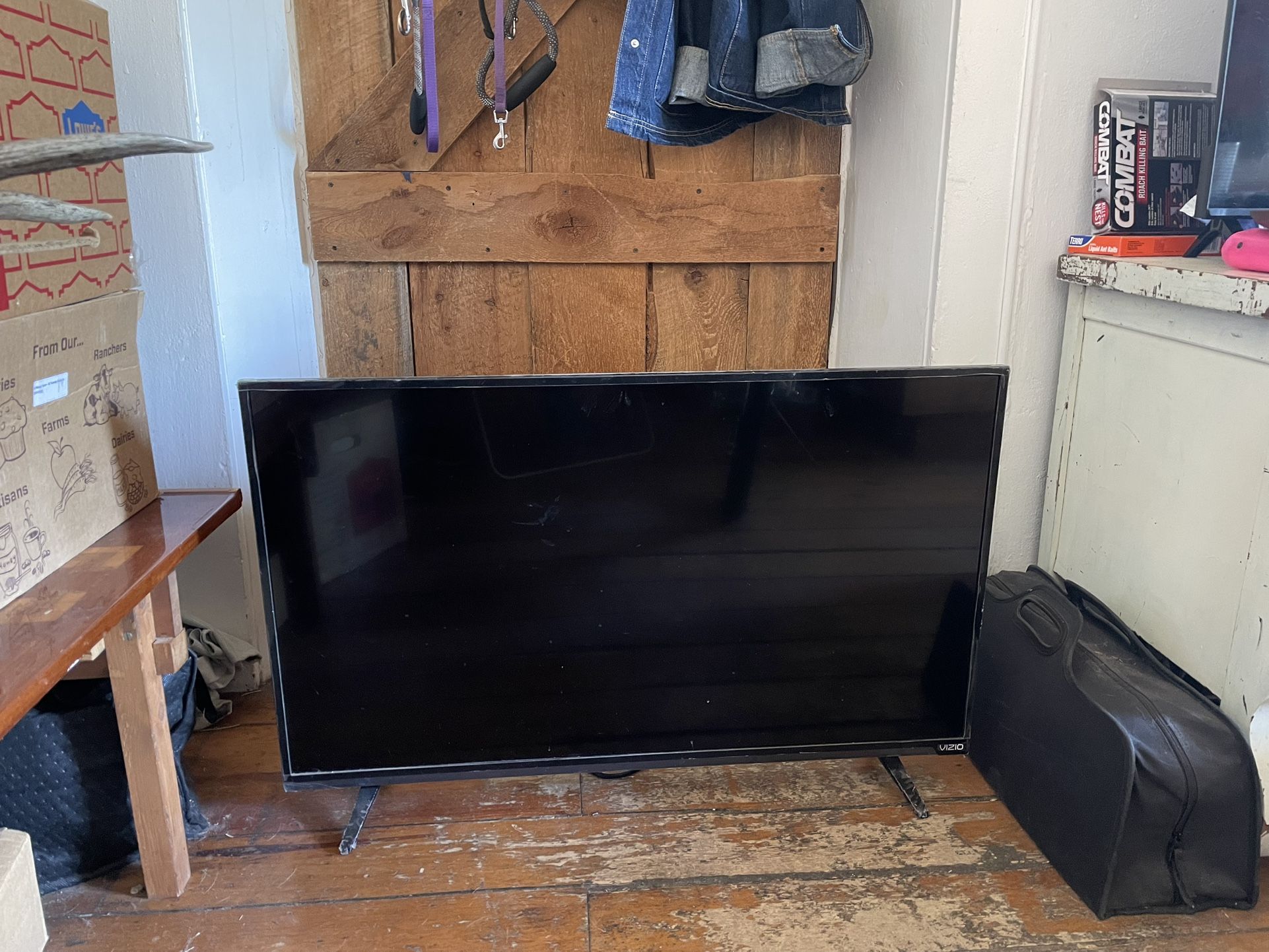 Vizio Smart TV 34 Inch