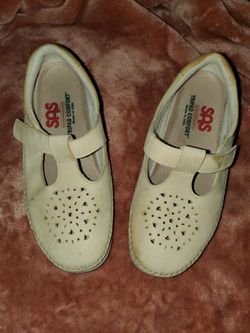 SAS Womens Shoes size 7