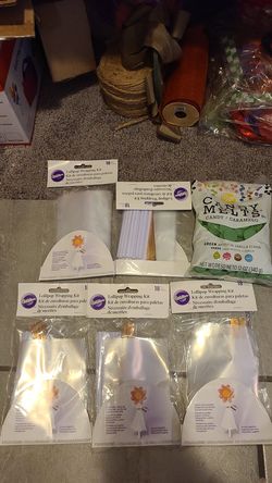 CAKEPOP WRAP AND STICK KIT WITH GREEN CANDY MELT ALL $8 party decoration birthday Christmas holiday