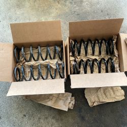 2013 Nissan Altima $45 For Both Pairs 