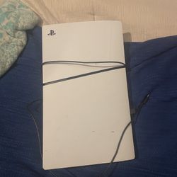 PS5 Slim 