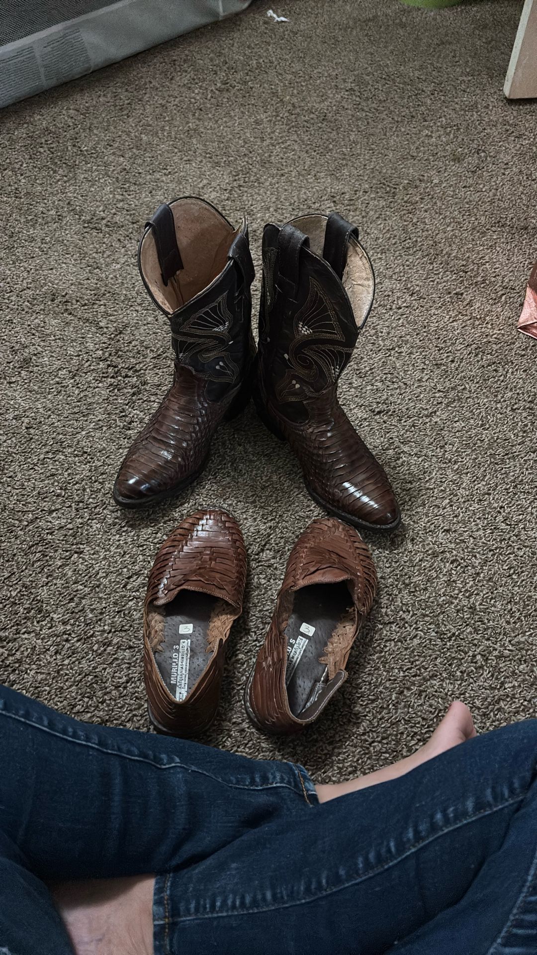 Boots And Mexican Sandals Boats Y Huaraches