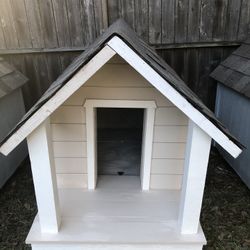 Custom Dog 🐕 House 🏡