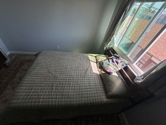 Bed Frame & Queen Matress