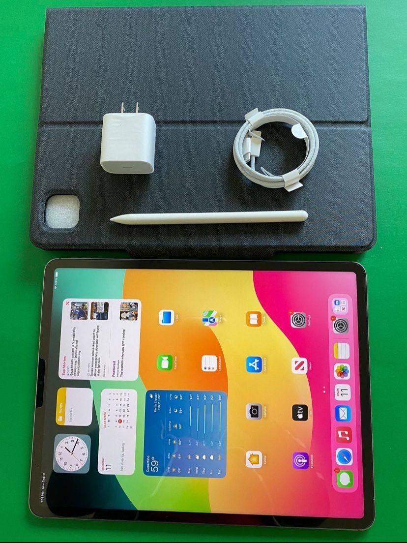 256GB Apple IPad Pro 12.9” 6th Generation (2022 Model / M2 chip