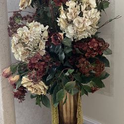 Faux Flowers Vase 