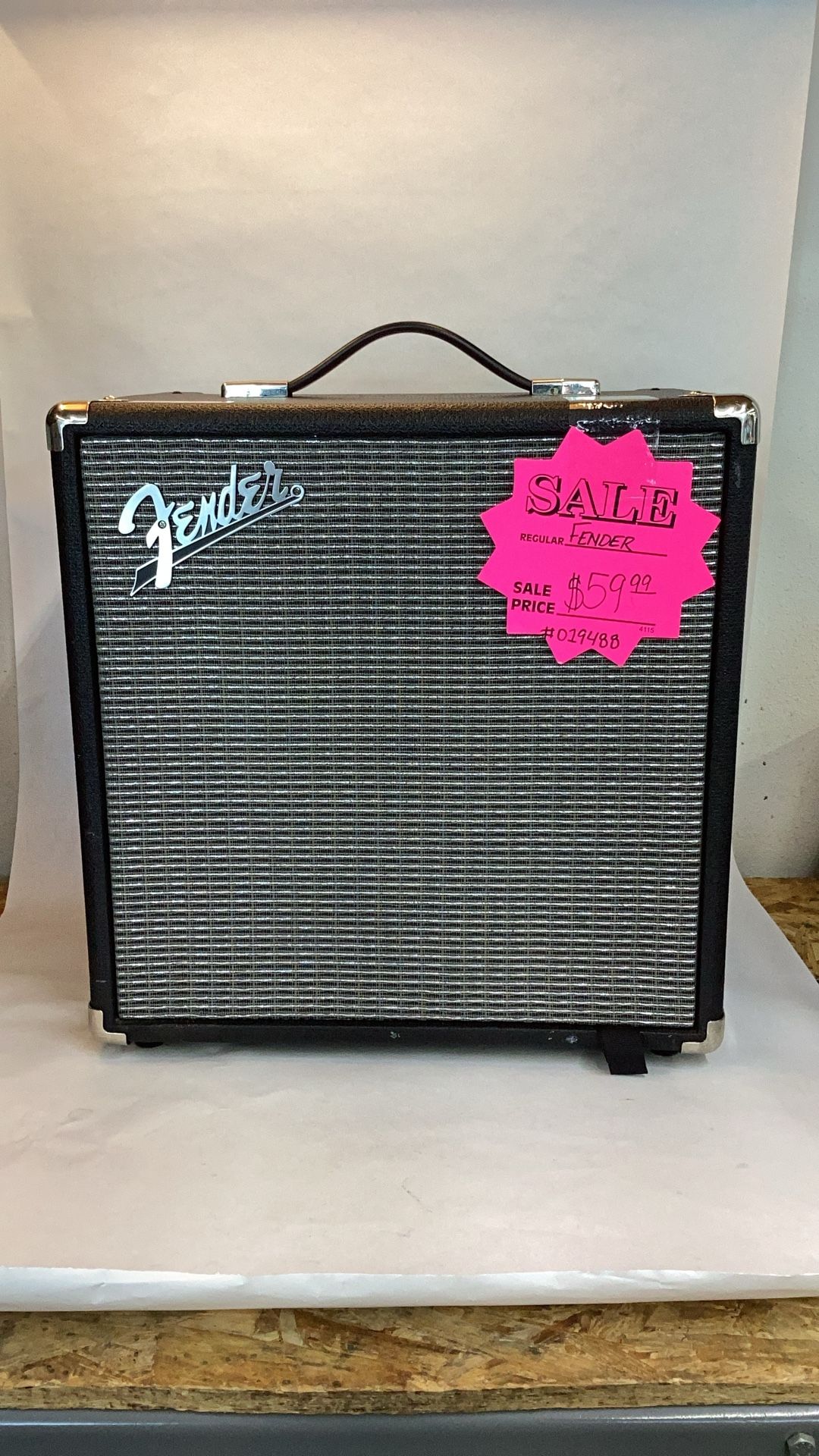 FENDER RUMBLE 25 Guitar Amp