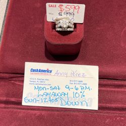 Engagement Ring 14Kt White Gold Size 5.5 And 8.9 Grams 