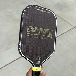 The Shogun 16mm Pickleball Paddle – Excellent Condition 