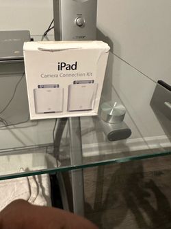 Apple genuine I pad camera kit NEW
