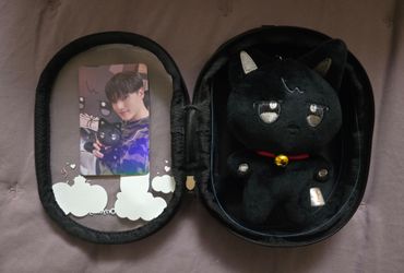 ATEEZ WooYonyang with Carrying Case