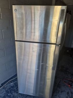 Modern Stainless Steel Top-Freezer Refrigerator