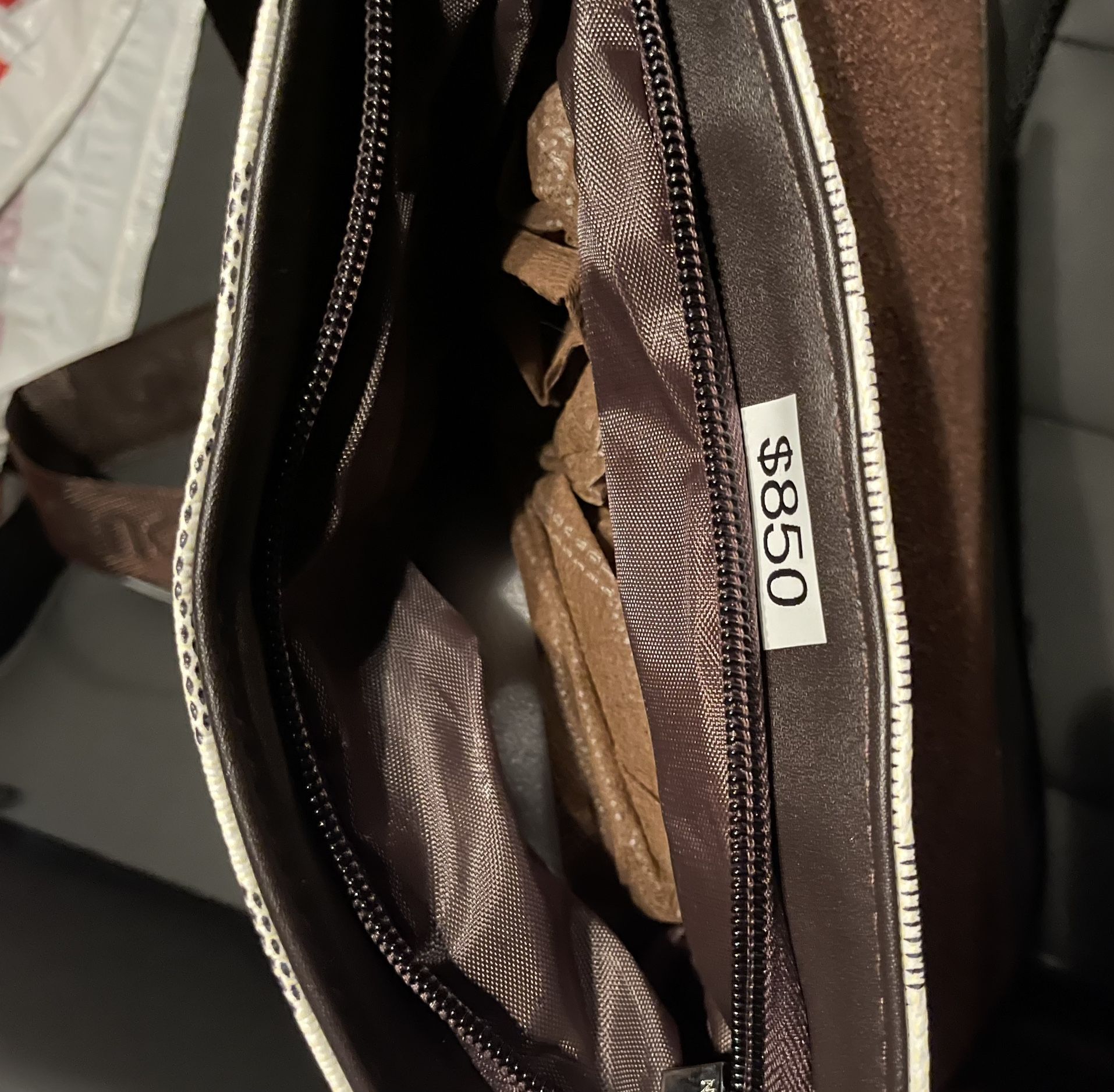 Louie Vuitton Shoulder Bag