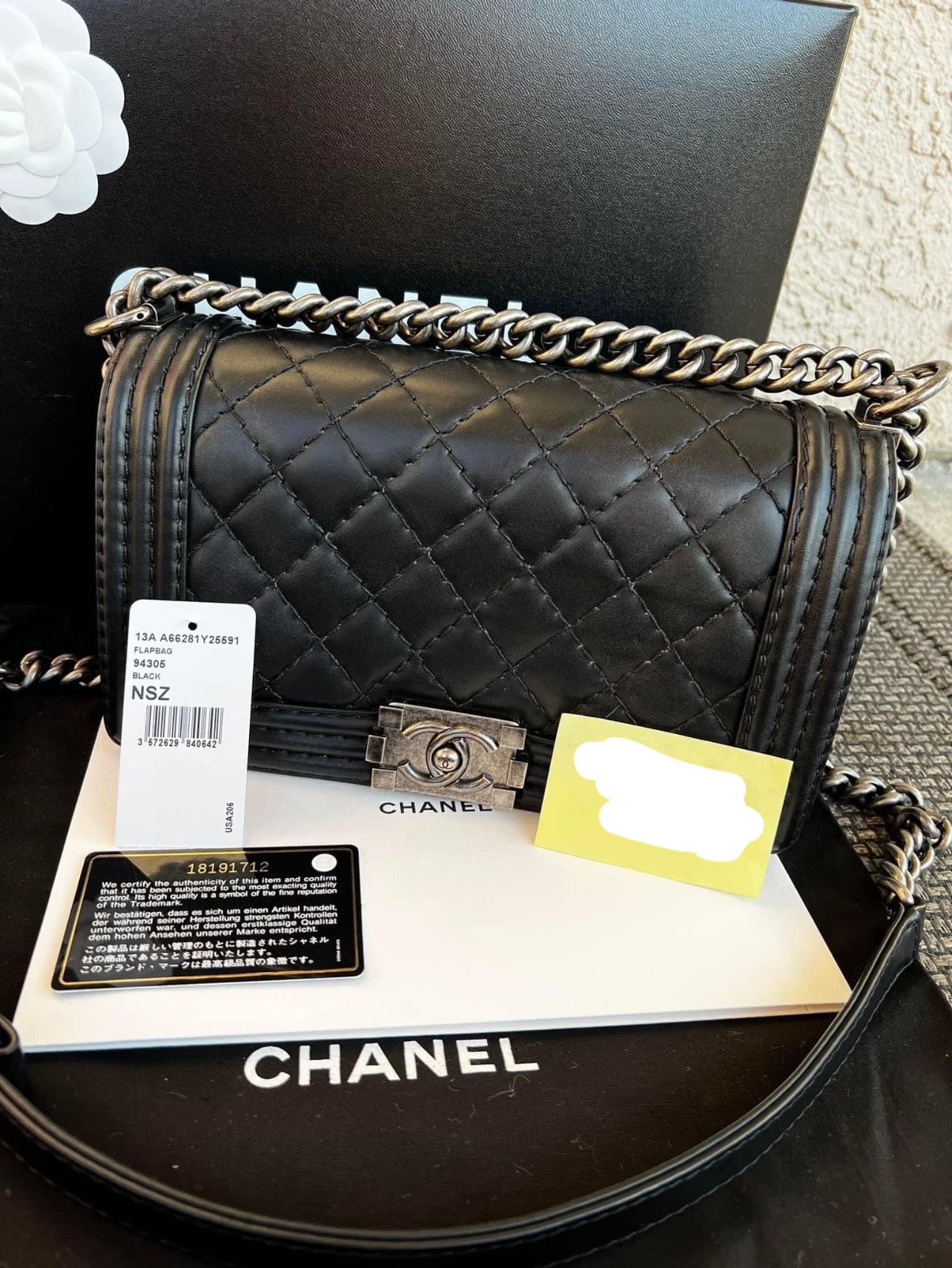 ๐ฏAUTHENTIC CHANEL OLD MEDIUM BOY HANDBAG