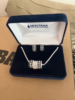 Montana Silversmiths Necklace and Earrings Set