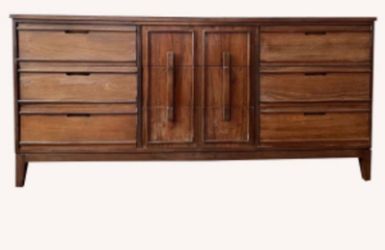 MCM Dresser