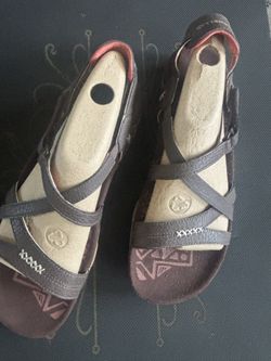 Woman Shoes