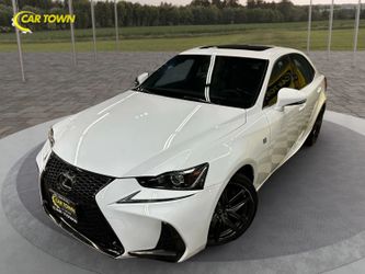 2017 Lexus IS