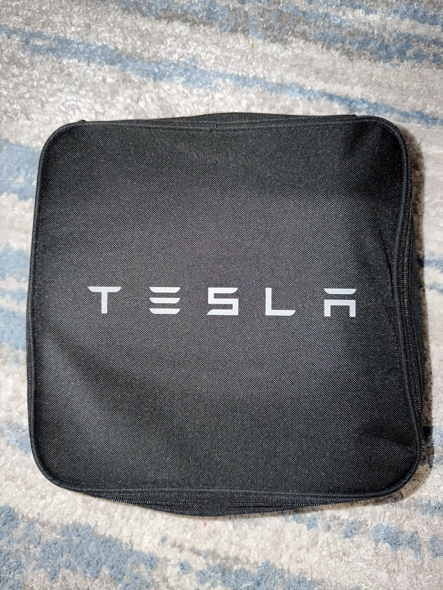 Tesla Mobile Charger