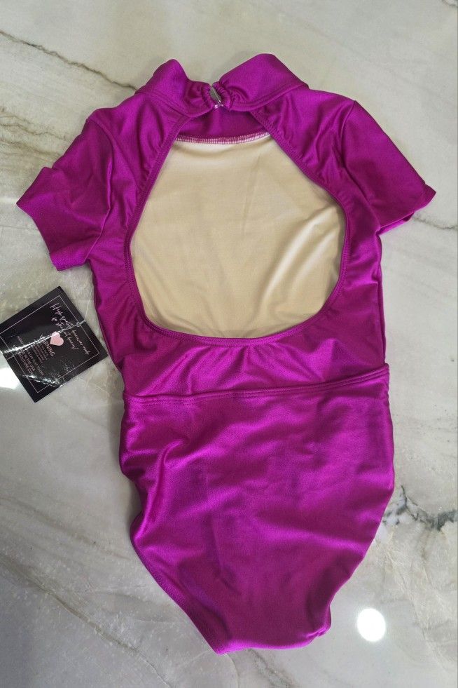 Candy Couture Hot Pink Leo CM