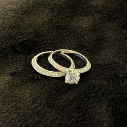 Engagement Ring & Wedding Band Matching Set