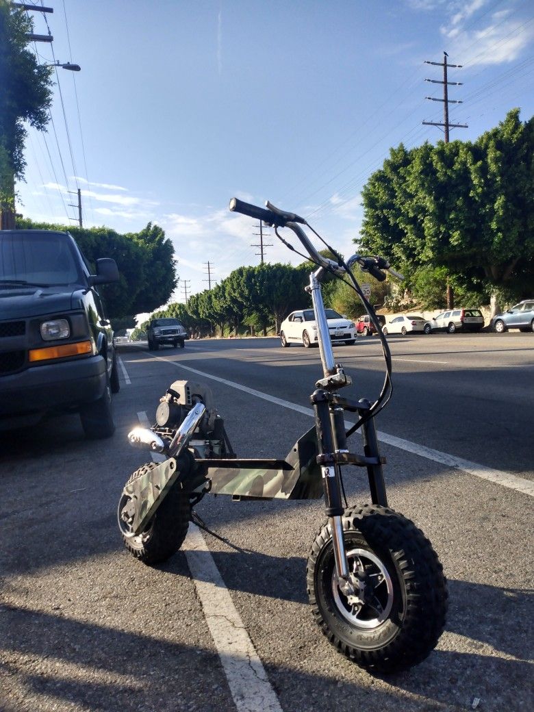 Off Road Gas Scooter for Sale in Los Angeles, CA - OfferUp