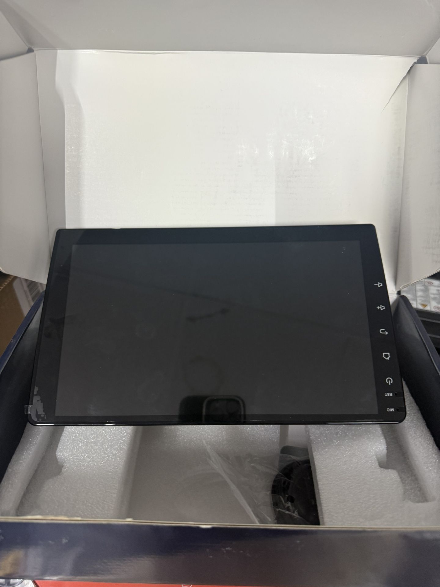 Apple/android Play Radio 