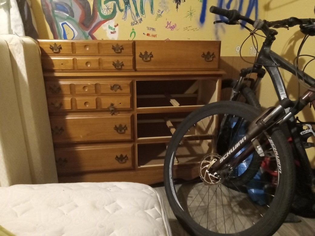 Bedroom Dressar
