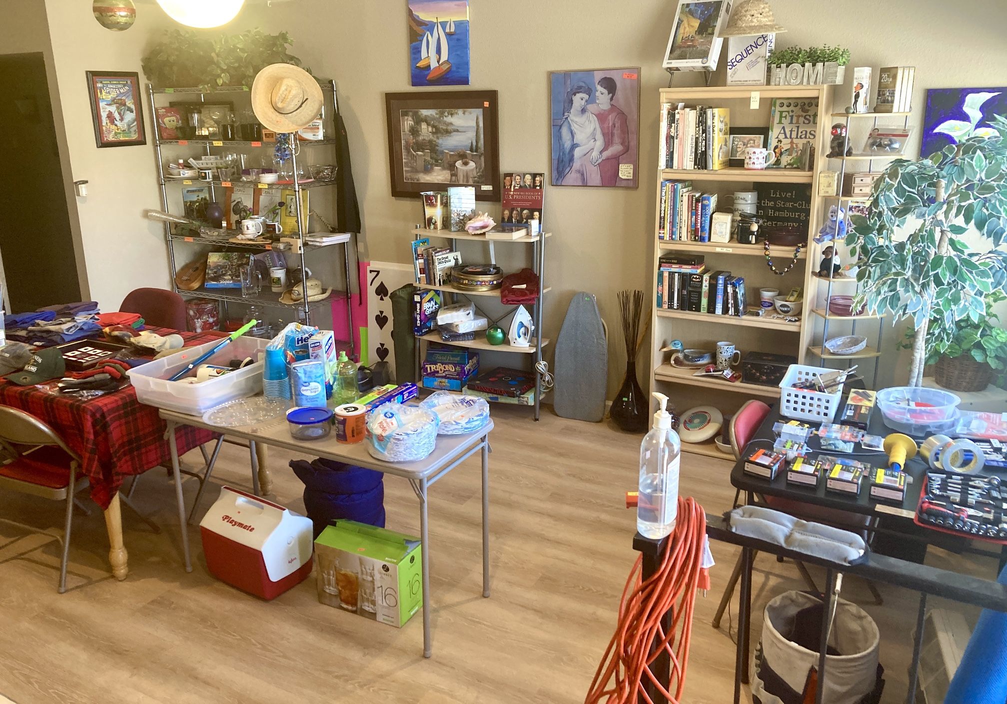 Indoor Yard Garage Moving Sale Friday And Saturday Morning South Scottsdale 