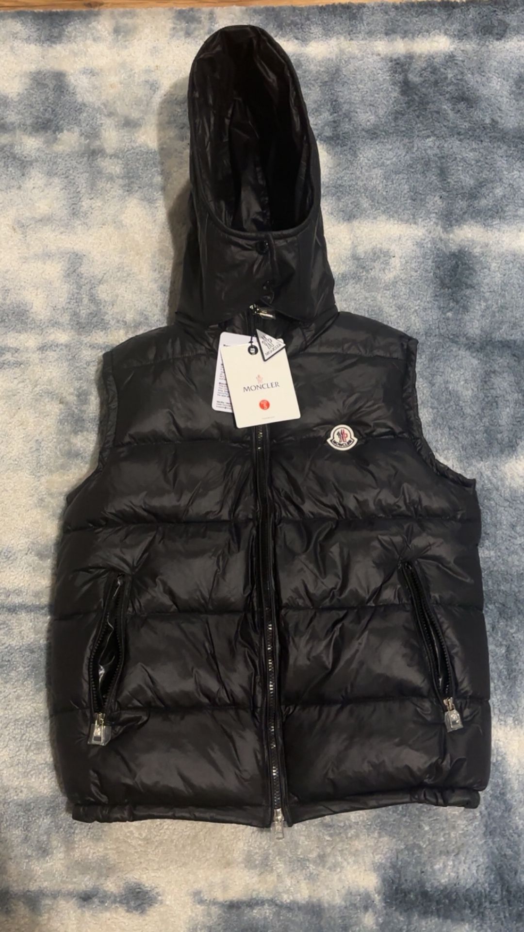 Moncler Bourmes Down Vest Size Small