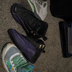 3 Pairs Of Top Of The Line Sneakers Nike And Jordan