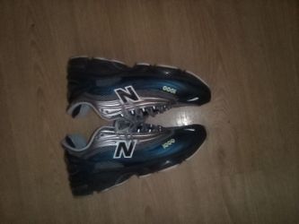 New balance shoes