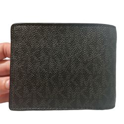 Men’s Michael Kors Monogram Wallet 4”x5”