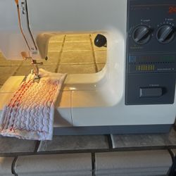 Kenmore-24 Stitch Sewing Machine. with Foot Pedal & Power Cord
