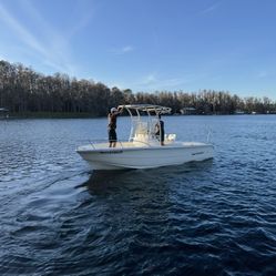 21’ Stingray Center Console 2001