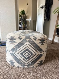 Pouf