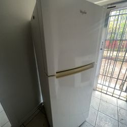 Whirlpool Refrigerator 