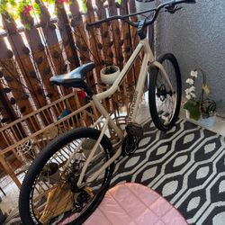 Cannondale hybrid Treadwell 2 Ltd